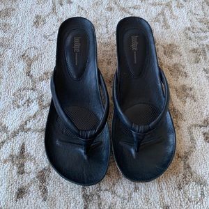 Nordstrom Boutique Elani-Lea Black Flip Flops